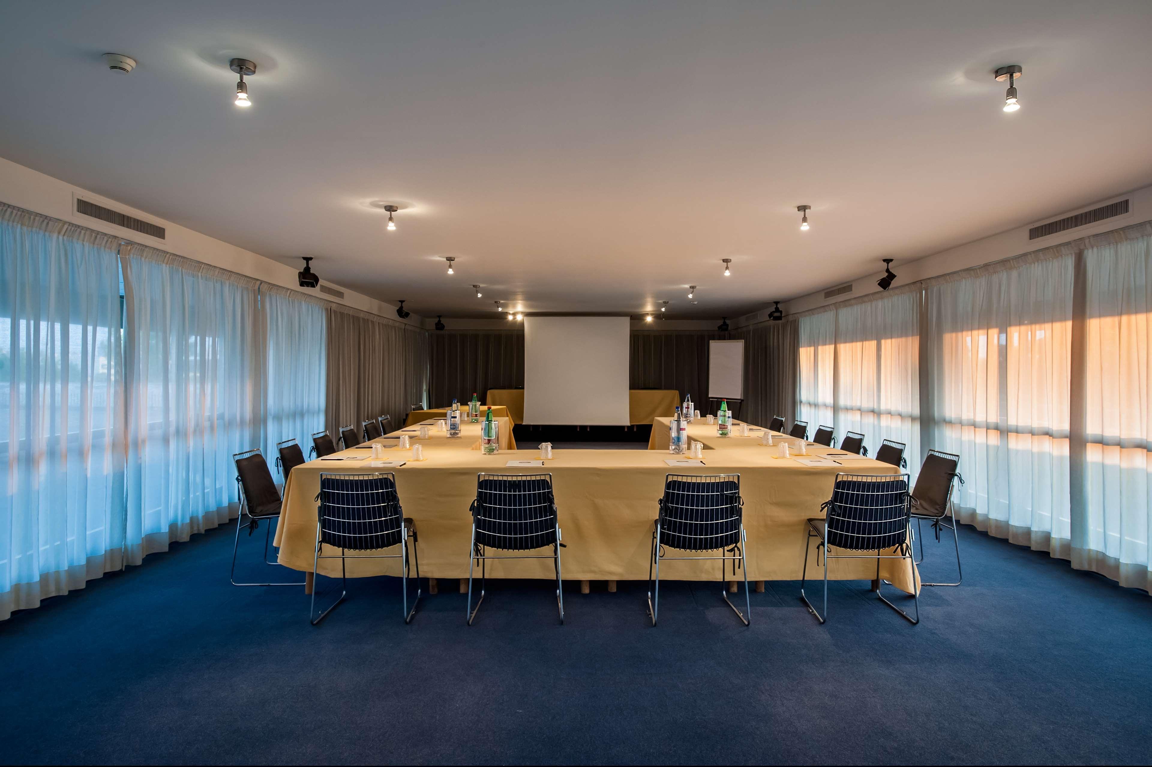 Hotel Hr 4*